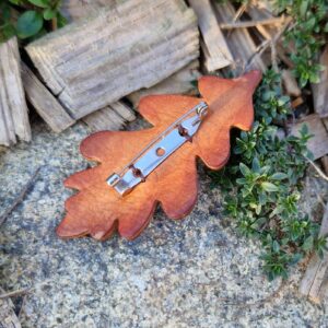 Kožená lístková brož Ancient Oak